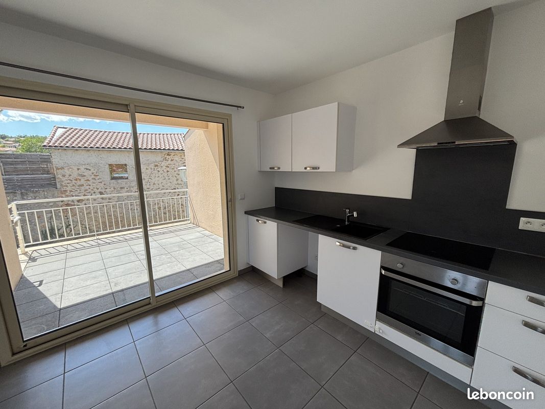 Appartement 3 pièces 81 m² · à Montbrison · 81 m² · 800 €