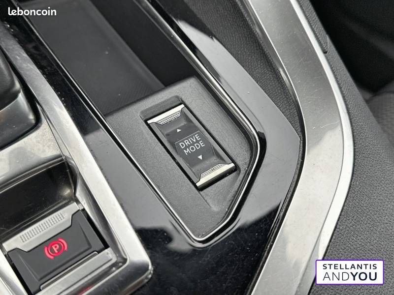 Peugeot 3008 Hybrid 225 e-EAT8 GT (image 33)