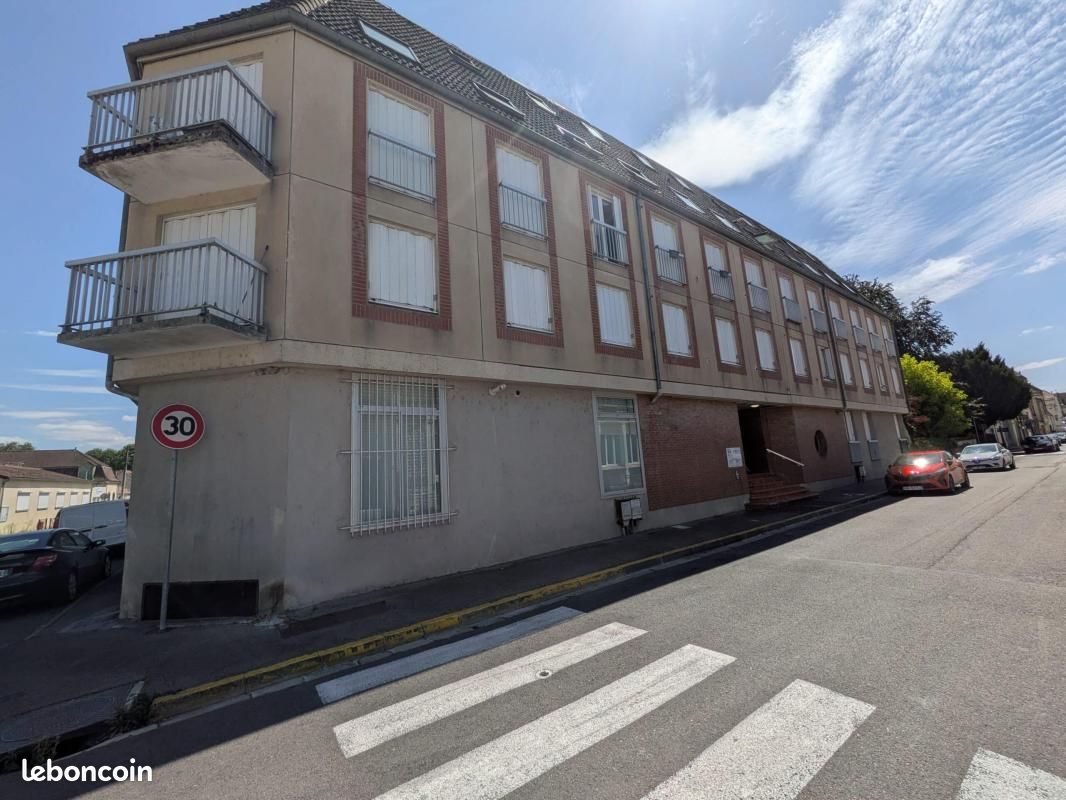 Appartement 1 pièce 43 m² · à Romilly-sur-Seine · 43 m² · 364 €