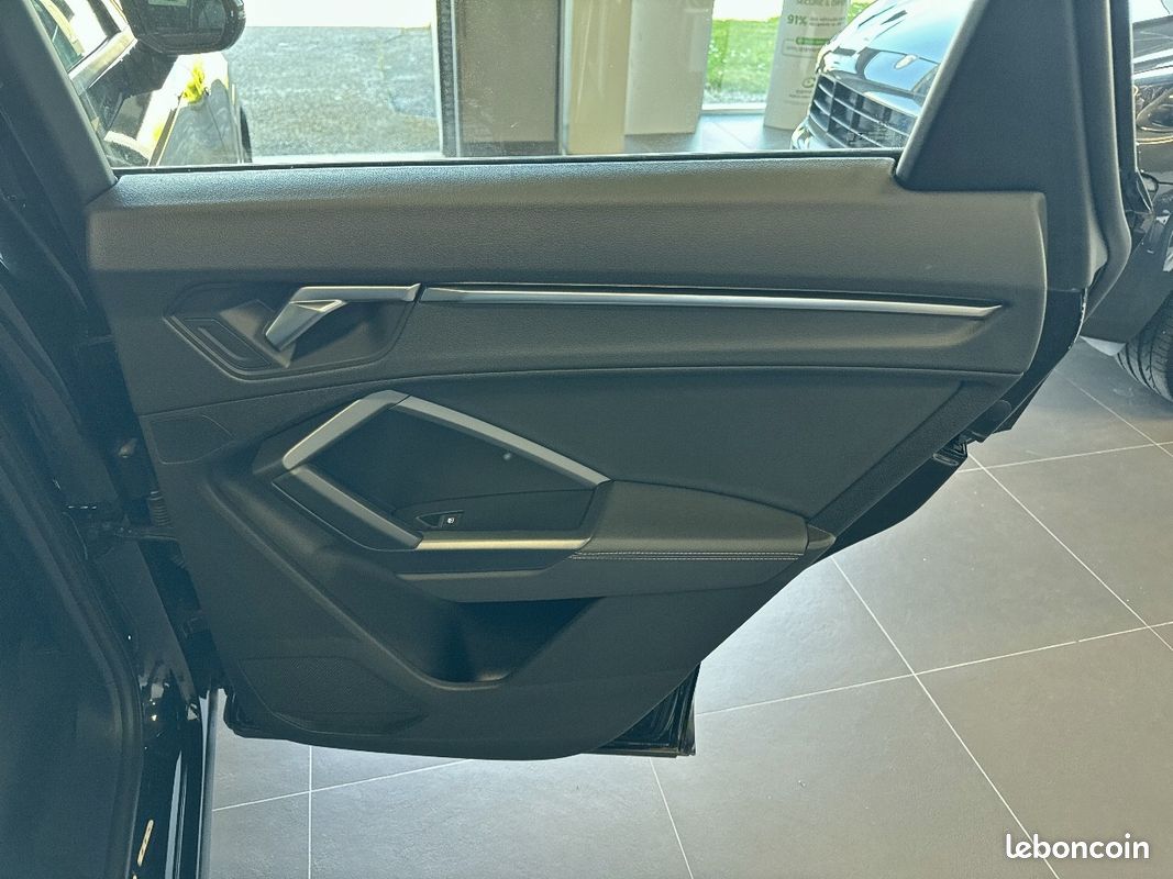 AUDI Q3 35 TDI 150 ch S tronic 7 Quattro S line (image 20)