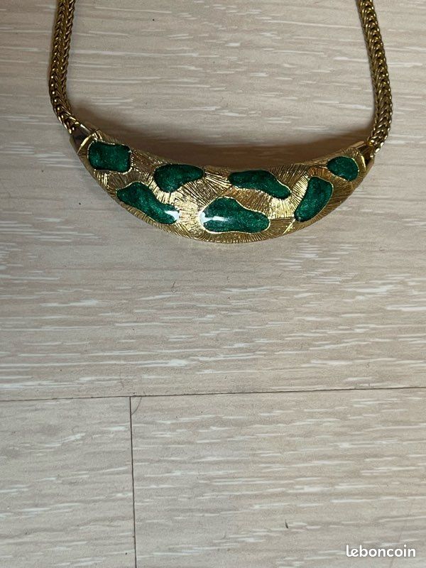 Pendentif émeraude avec montant doré • Mon Pendentif