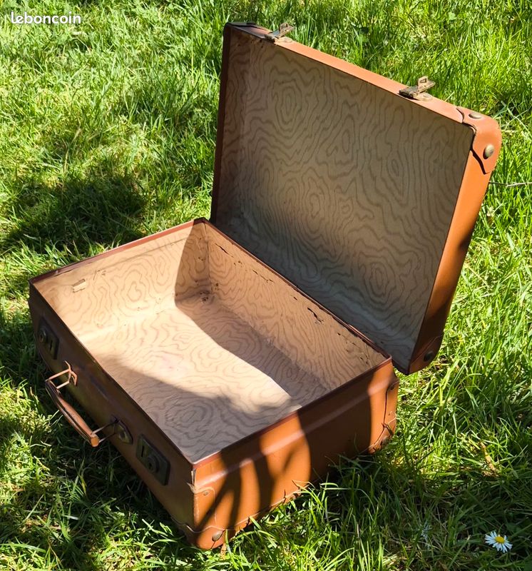 VENDU - Ancienne petite valise carton vintage - Le Grenier de Lisette