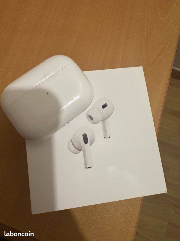 AirPods Pro 2 (image 1)