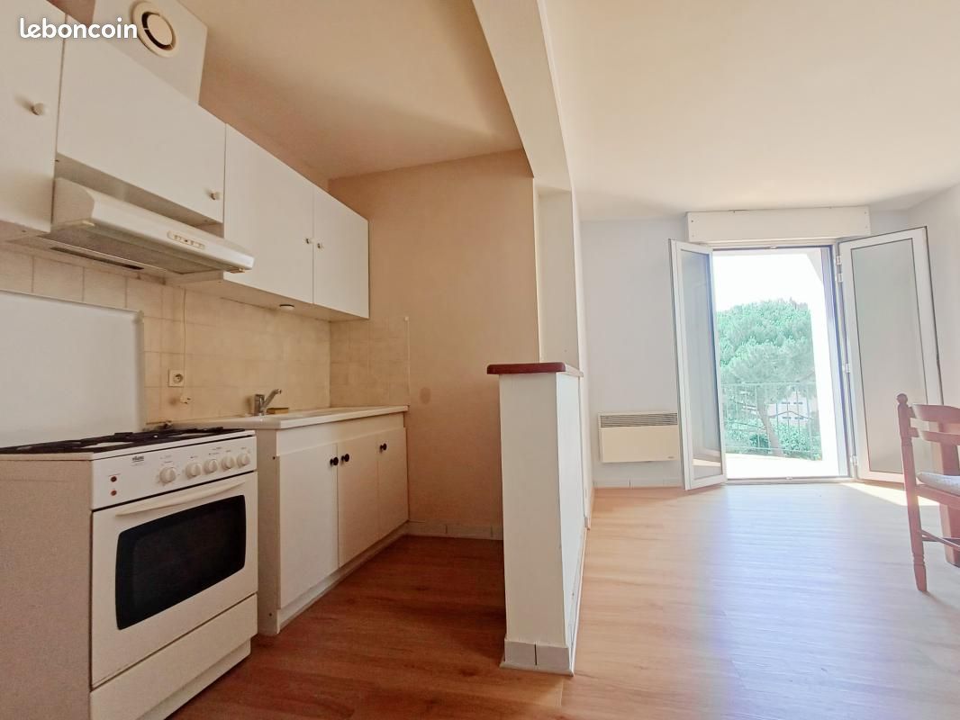 Appartement 1 pièce 28 m² · à Aubenas · 28 m² · 69 000 €