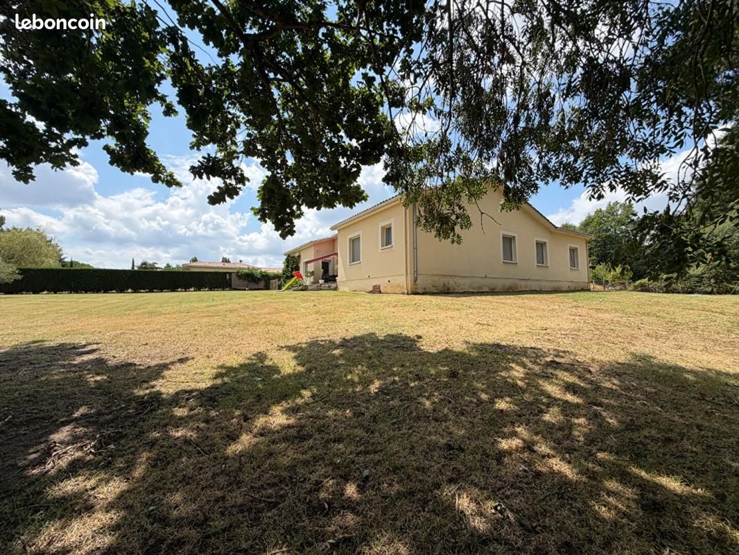Maison 6 pièces 170 m² · à Duras · 170 m² · 299 500 €