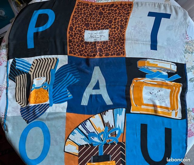 Foulard En Soie JEAN PATOU - Multicolore - Occasion Avec Tache