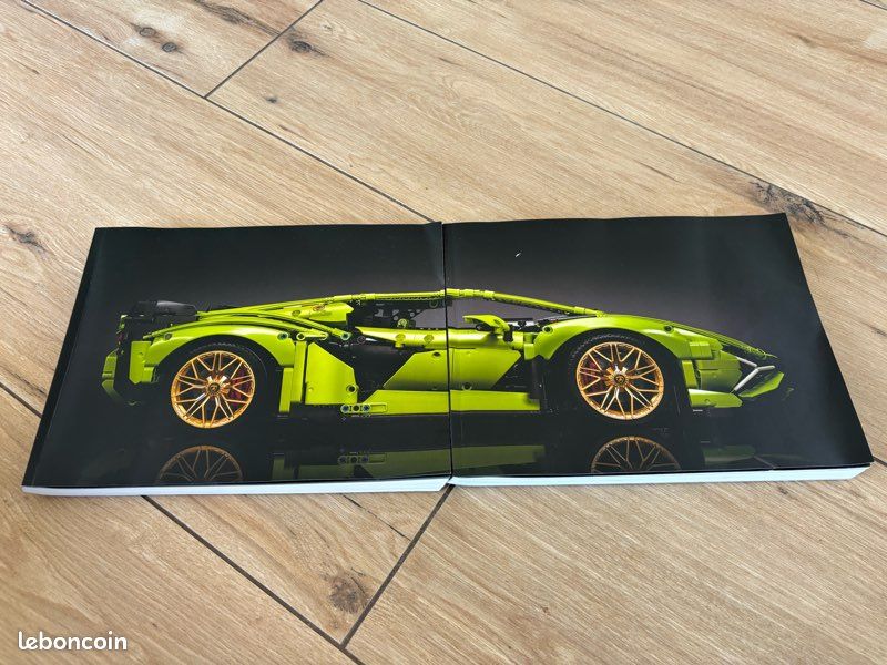 LEGO Technic Lamborghini Sián FKP 37 (image 17)