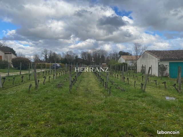 Terrain 781 m² · à Périssac · 781 m² · 69 500 €