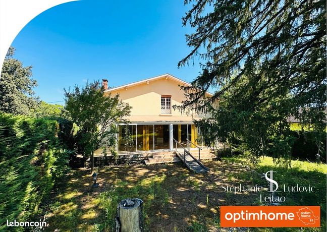 Maison 6 pièces 238 m²