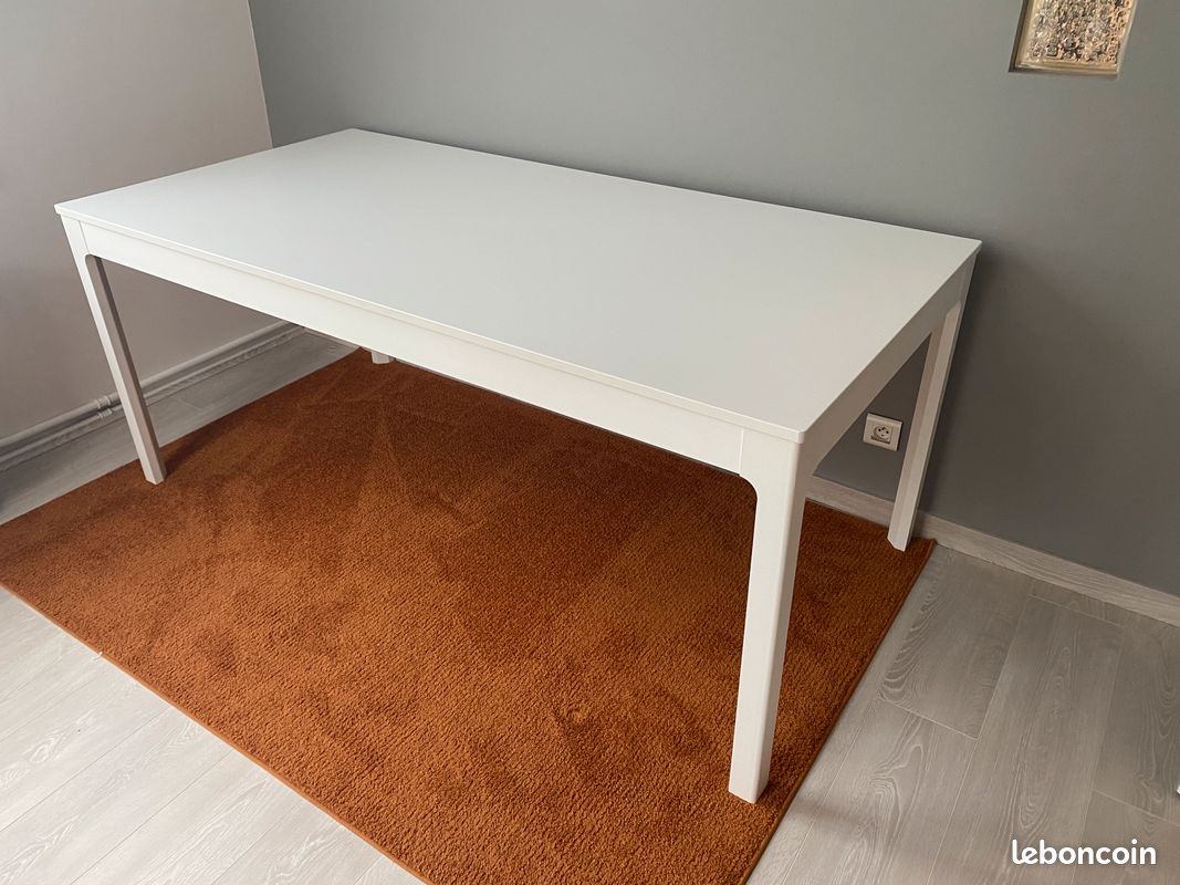 Table à manger (image 1)