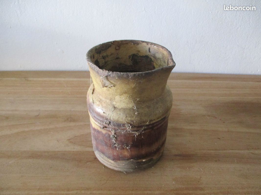 Ancien Grand Pichet à Bec en Céramique ( Grès ? ) Marron et Beige avec Anse Latérale 15 cm (image 4)