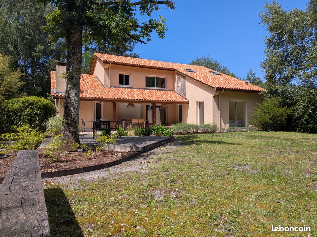 Maison 8 pièces 176 m² · à Lacanau · 176 m² · 780 000 €