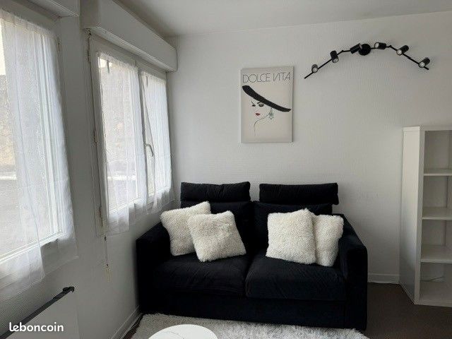 Appartement 1 pièce 27 m² · à Nantes · 27 m² · 656 €