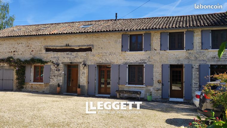 Maison 8 pièces 287 m²