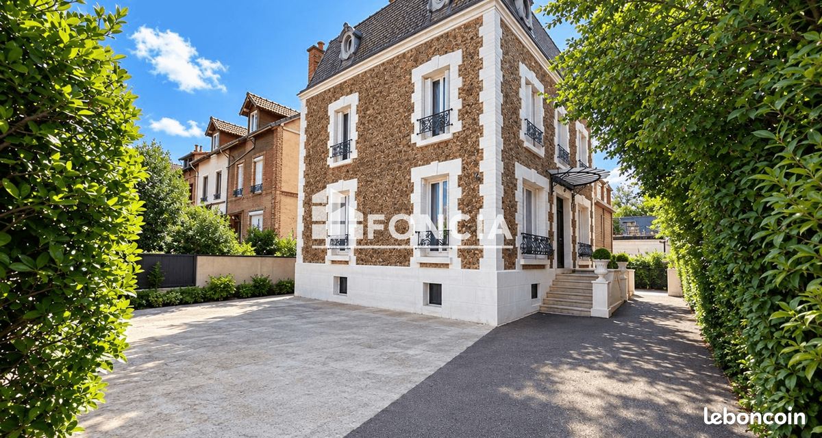 Maison 9 pièces 240 m² · à Eaubonne · 240 m² · 1 049 000 €