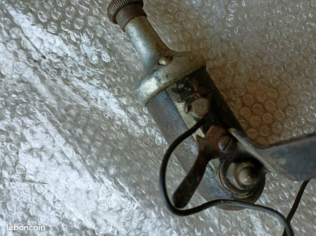 Dynamo Vélo Ancienne Métal – Années 30/40 – Pour Restauration – #2410137