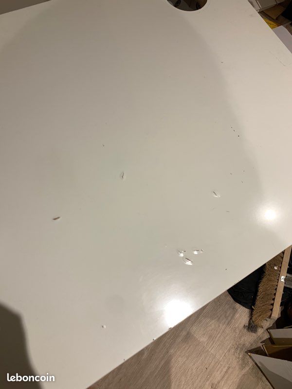Bureau blanc avec tiroir en bois (image 3)