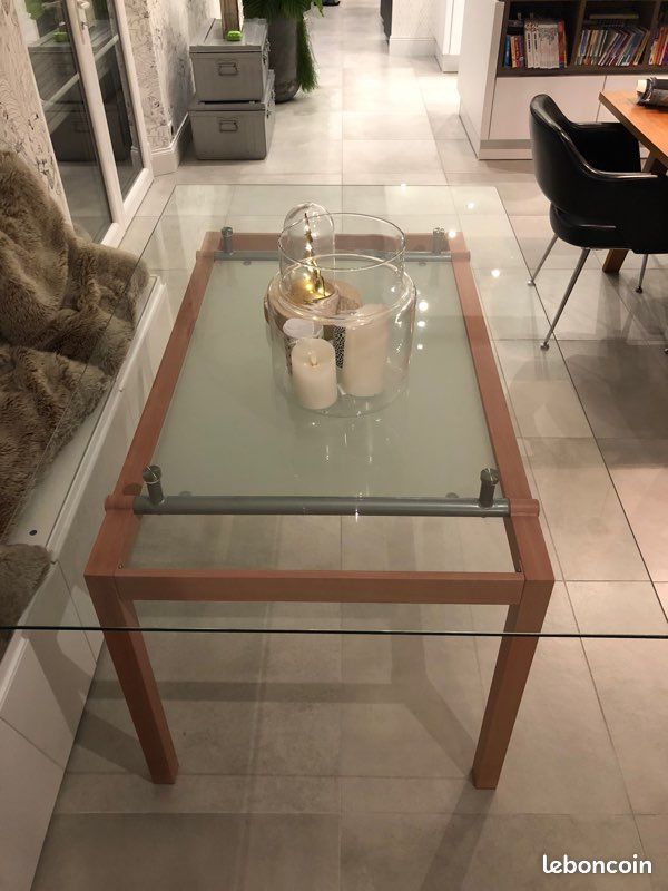 Belle table 6 personnes : verre et métal décor bois (image 3)