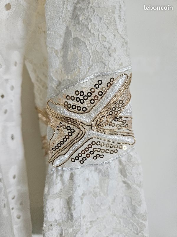 Haut fille dentelle et broderies or, 10 ans (image 3)
