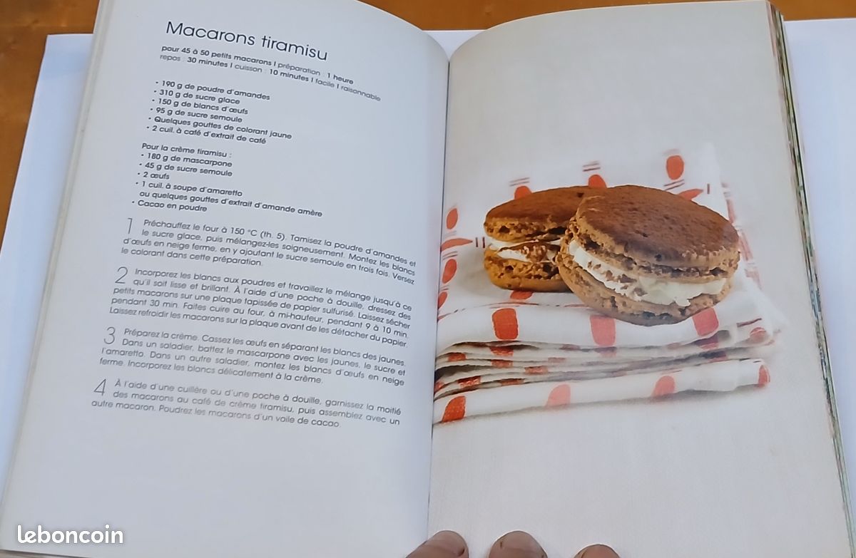 Livre de recettes – Macarons – Hachette Cuisine (image 1)