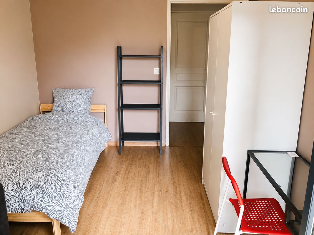 Appartement 1 pièce 17 m² · à Lille · 17 m² · 400 €