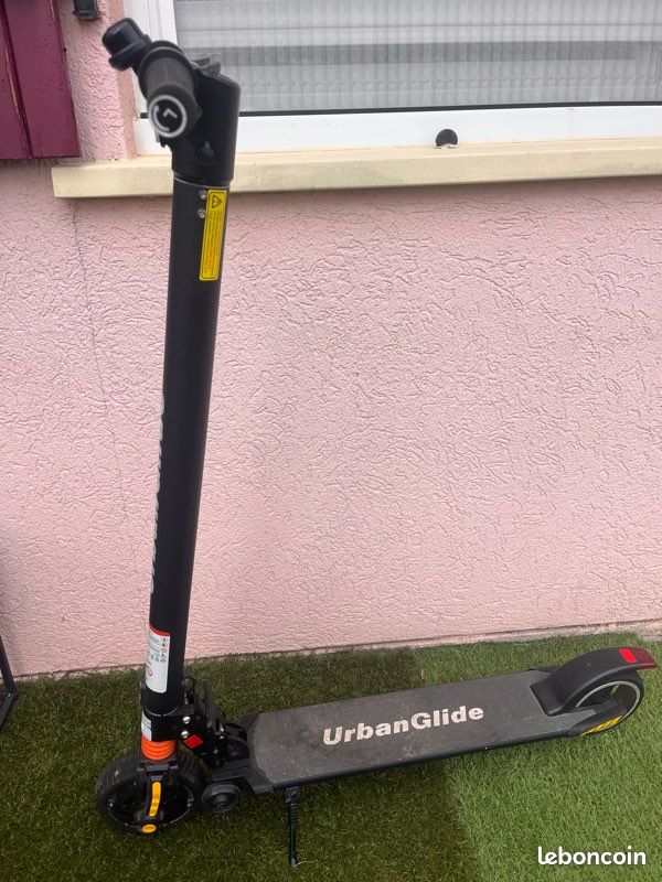 jusqu'à 9% Trottinette électrique Ride 82L de UrbanGlide