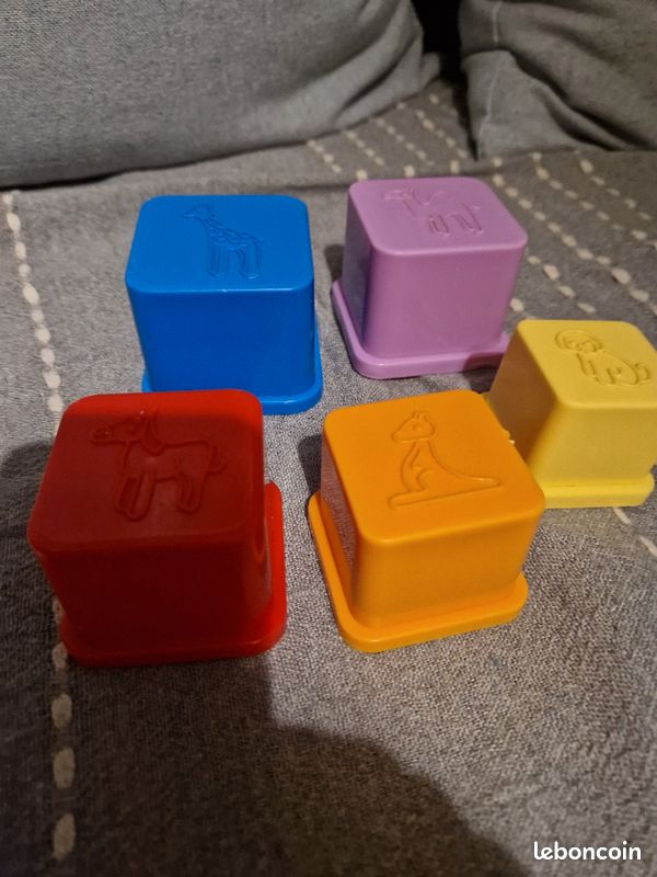 Jouet coloré (image 1)