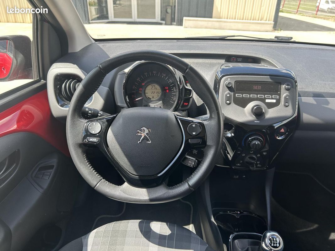 PEUGEOT 108 1.0 VTi - 72 Style - Garantie 12 mois (image 8)