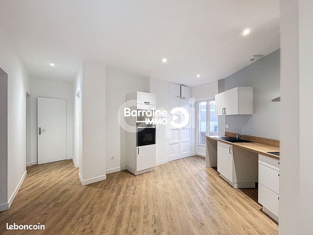 Appartement 4 pièces 75 m² · à Lorient · 75 m² · 900 €