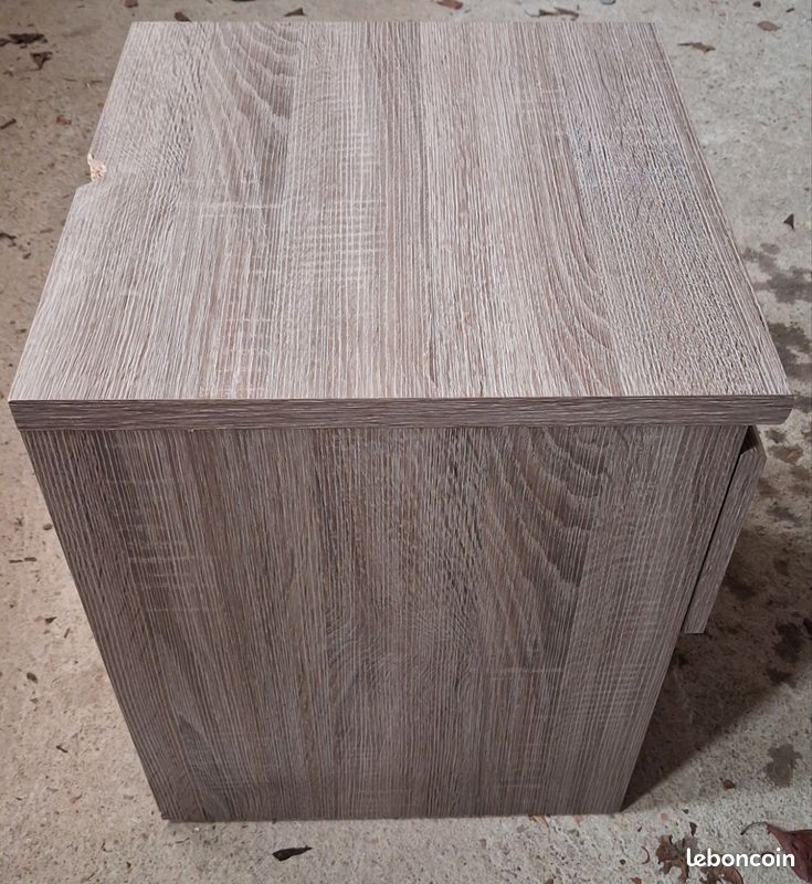 Table de chevet (image 2)