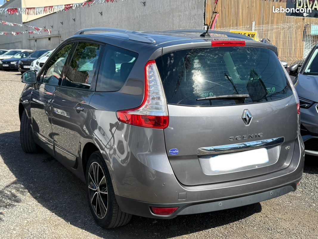 Renault sceniciii grand bose 1.5 dci 110 authentique 5p 2013 7 plcs (image 4)
