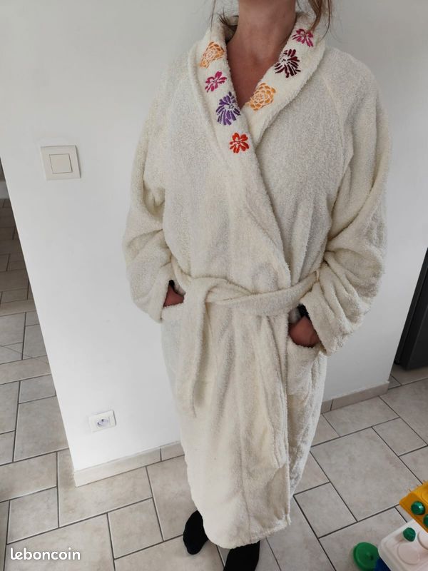 Peignoir femme Carré Blanc Vêtements