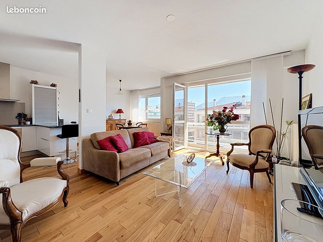 Appartement 3 pièces 73 m² · à Annecy · 73 m² · 498 000 €