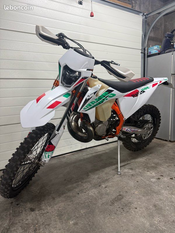 Ktm 250 exc six days 2021 (image 3)