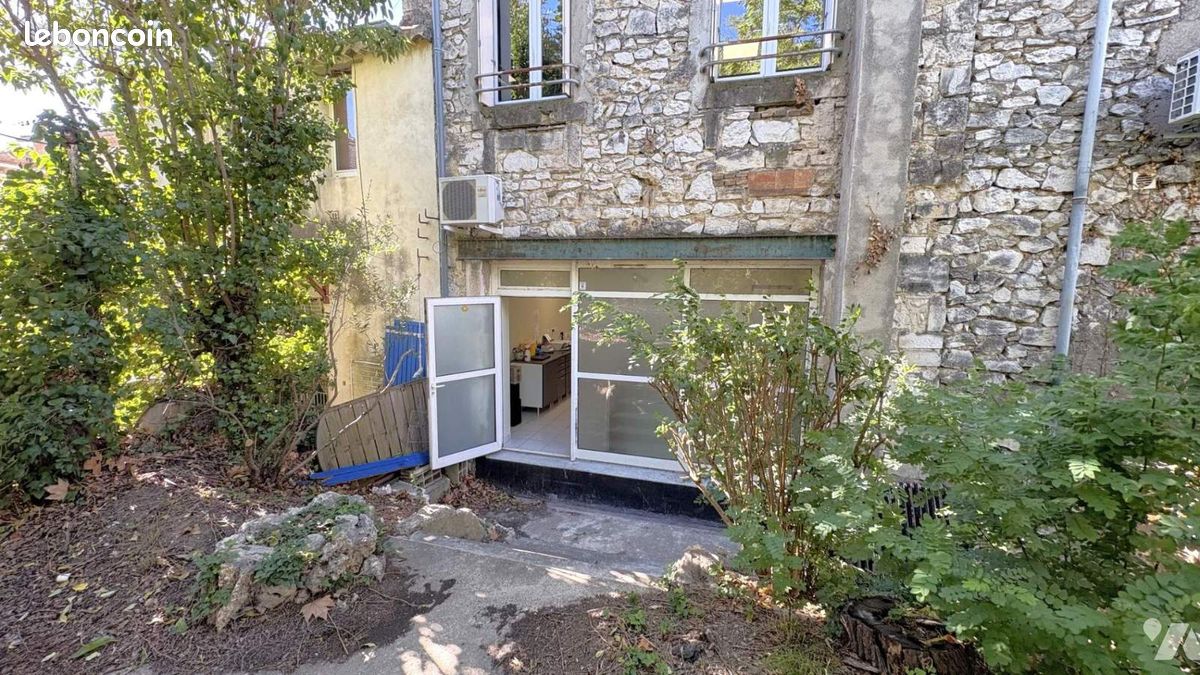 Appartement 4 pièces 91 m² · à Bourg-Saint-Andéol · 91 m² · 188 000 €
