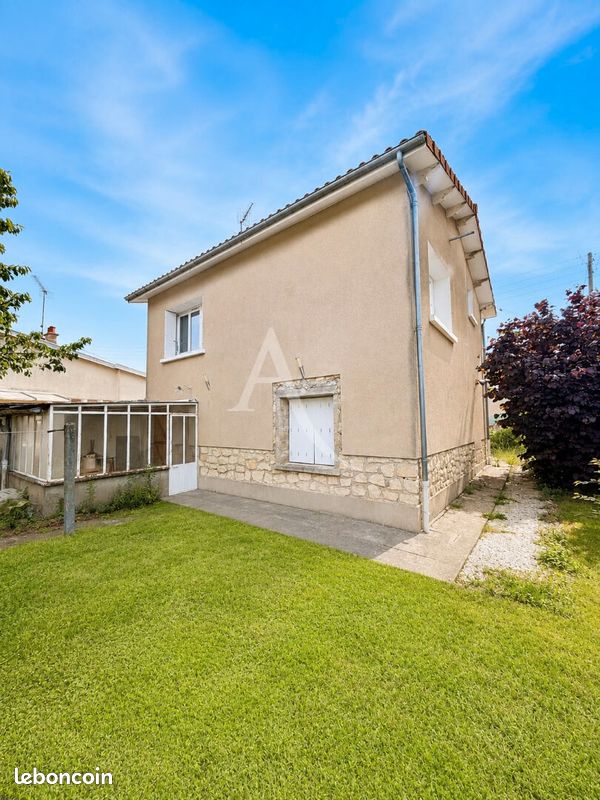 Maison 4 pièces 90 m² · à Saint-Benoît · 90 m² · 189 000 €