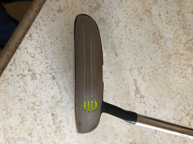 Putter droitier Scotty Cameron select GoLo 34 pouces avec HC 3668
