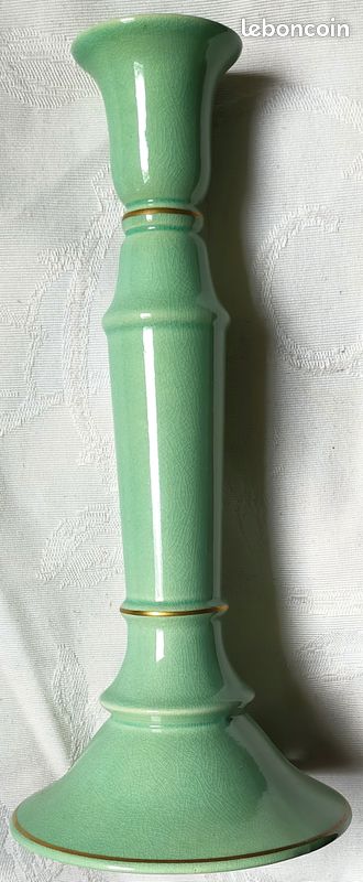 Lampe à poser. Faïence signée MAD