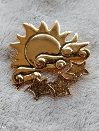 Chanel VESTE PIN'S Métal Noir Doré ref.69467 - Joli Closet