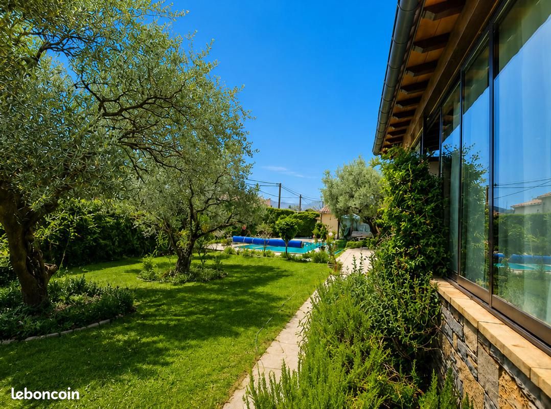 Maison 6 pièces 223 m² · à Alès · 223 m² · 390 000 €
