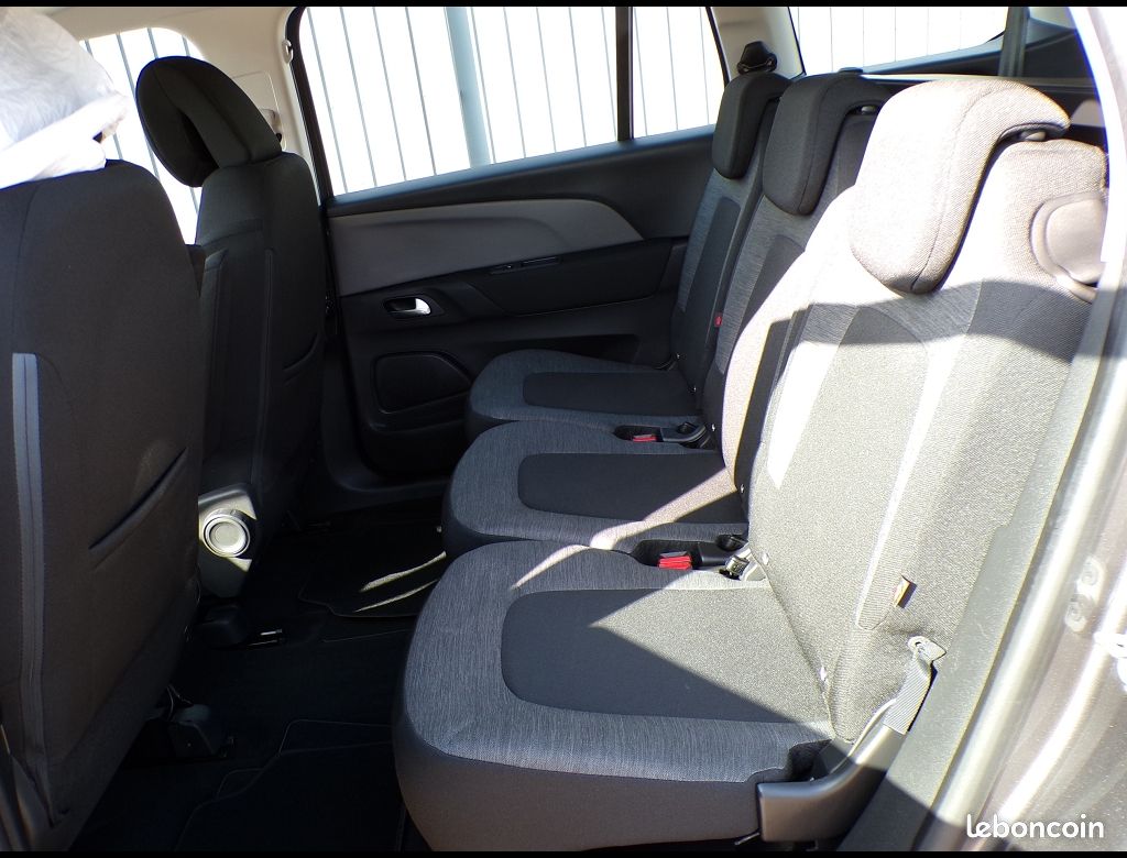 Citroën Grand C4 SpaceTourer BHDI 130 BUSINESS EAT8 (image 8)