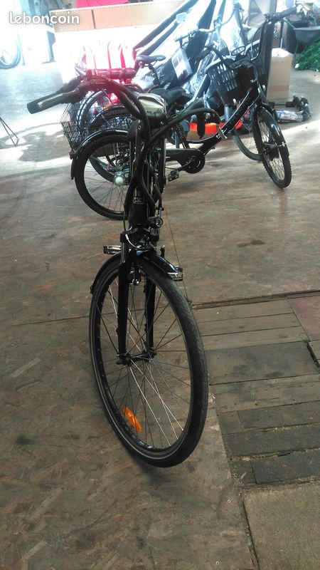 Vélo électrique femme (image 1)