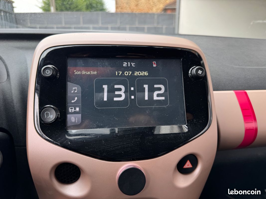 CITROEN C1 1.0 VTI 72ch ELLE | Carplay * Caméra de recul * Moteur Toyota (image 27)
