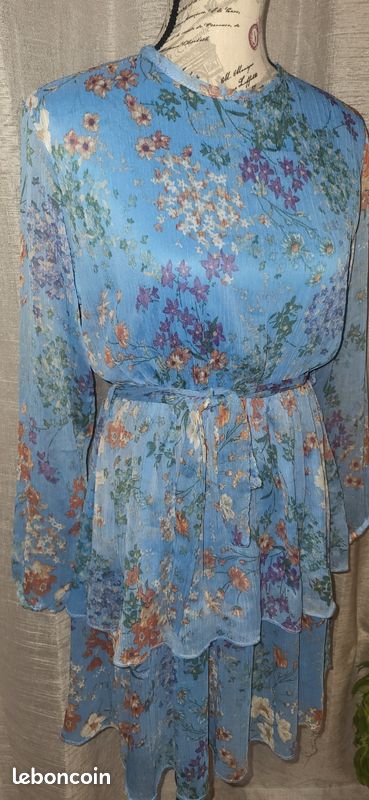 Robe ARGANA Mode – bleue fleurie – manches longues – taille M (image 3)
