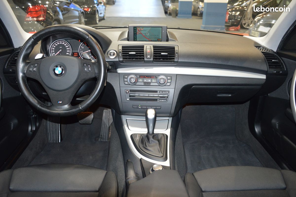 BMW SERIE 1 (E87) (2) 130IA 265 LUXE 5 PORTES-68.450km-6 Cylindres Atmosphérique-Historique Complet BMW-Rare-Toit Ouvrant-GPS-Xénon-Sièges Sport-Futur Youngtimer-Garantie 6 Mois (image 5)