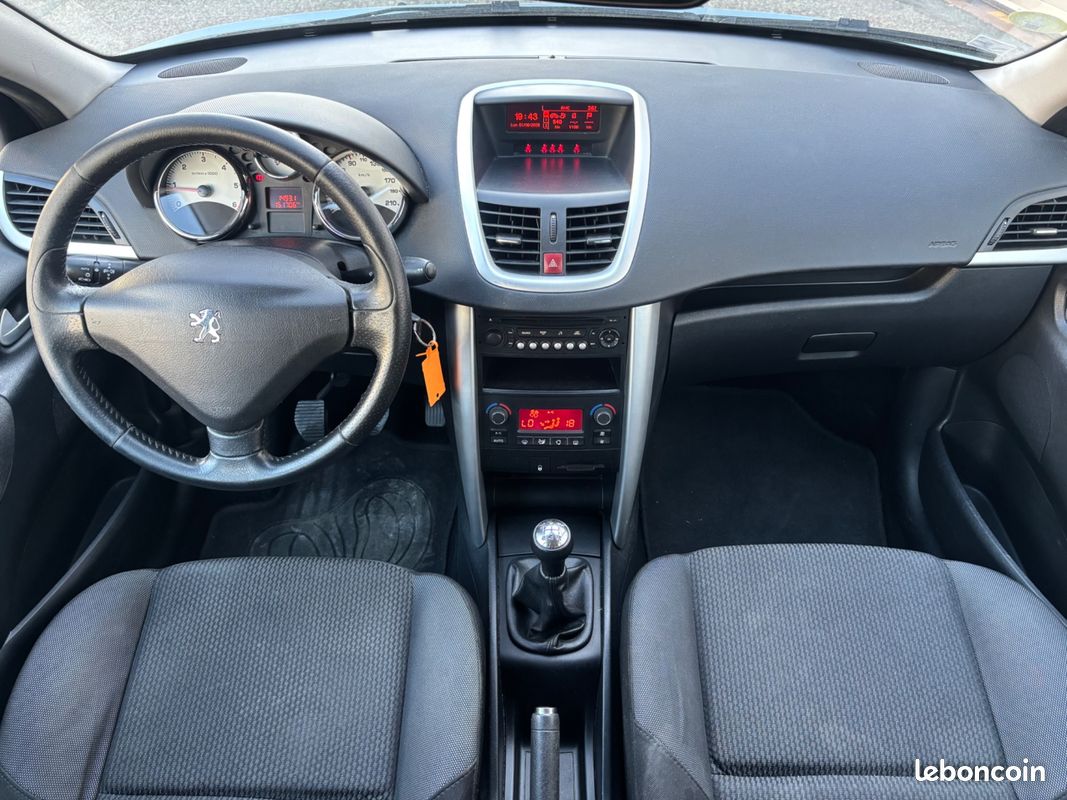 Peugeot 207 1.6 hdi 92ch urban move - distribution faite (image 3)