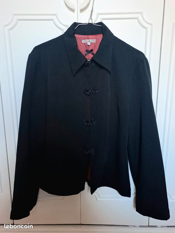 Veste cintrée noire (image 2)