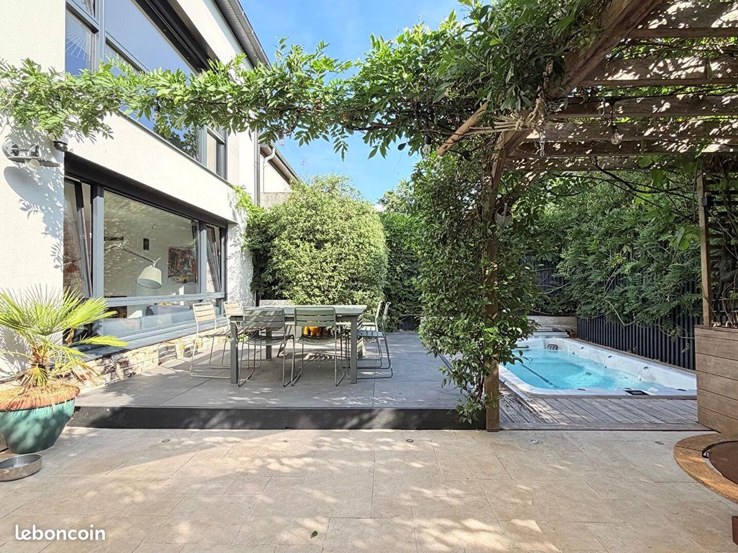 Maison 7 pièces 206 m² · à Rennes · 206 m² · 775 000 €