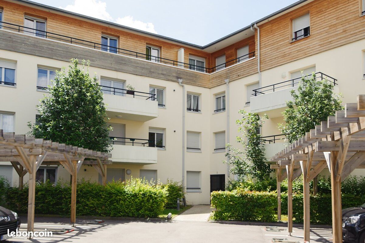 Appartement 3 pièces 74 m² · à Reims · 74 m² · 825 €