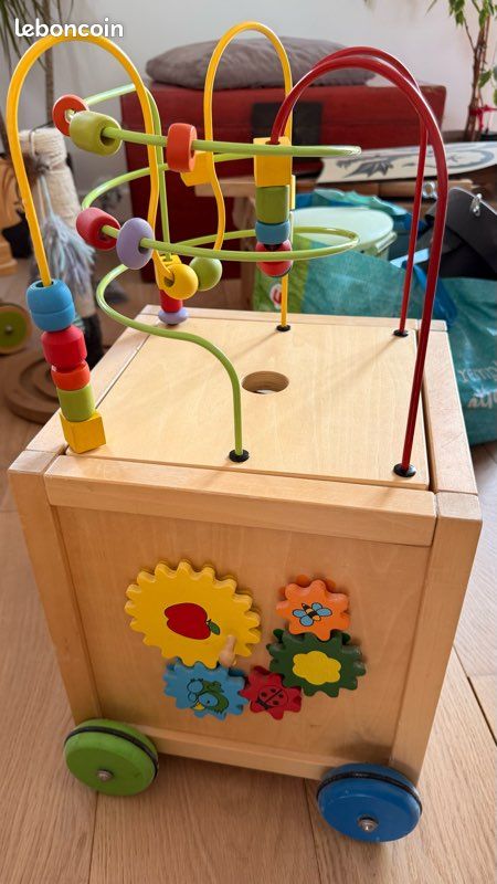 Cube d’activités en bois bébé – jouet d’éveil complet (image 3)